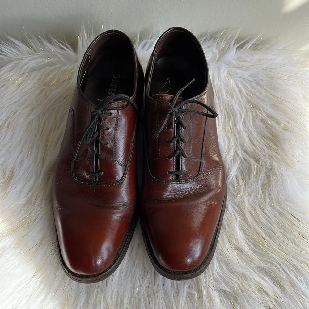 Crown Imperial brown leather shoes 9D